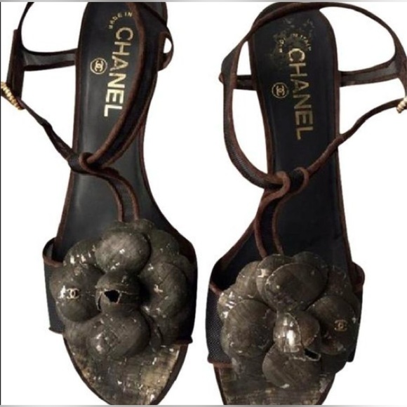 👠 Chanel Camellia Mesh Floral 'CC’ T Strap Sandals👠 - Picture 11 of 11